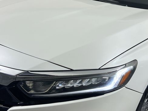 Used 2020 Honda Accord EX image 11