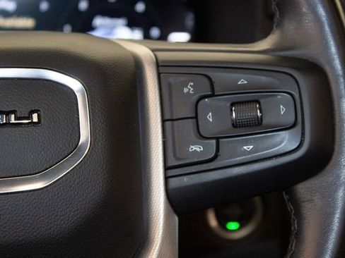 Used 2022 GMC Yukon XL Denali w/ Denali Premium Package image 29