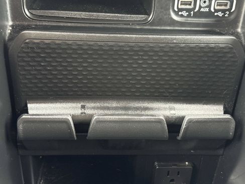 Used 2022 RAM 1500 Big Horn AWD/4WD image 30