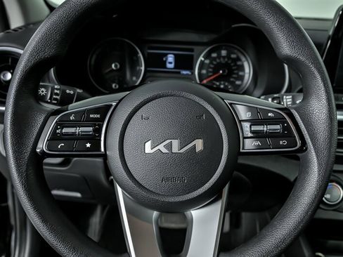 Used 2024 Kia Forte LXS FWD image 25