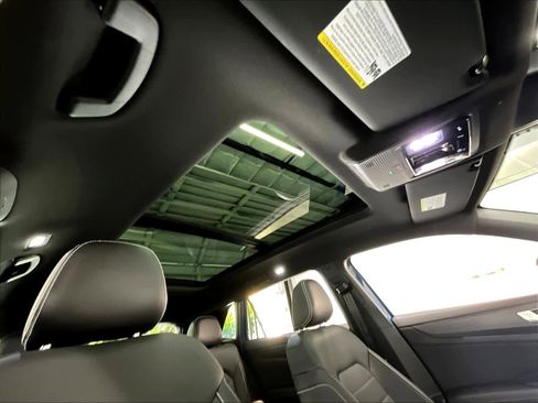 New 2026 Volkswagen Atlas Cross Sport SEL image 29