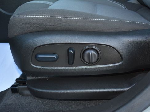 Used 2023 Chevrolet Blazer LT w/ Convenience Package image 13