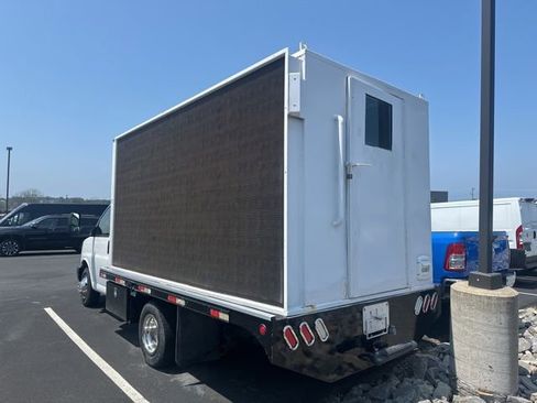 Used 2008 Chevrolet Express 3500 image 6