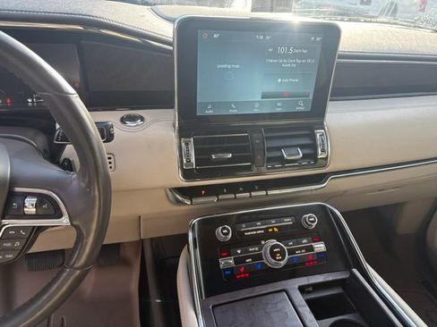 Used 2021 Lincoln Navigator L Reserve w/ Luxury Package AWD/4WD image 20