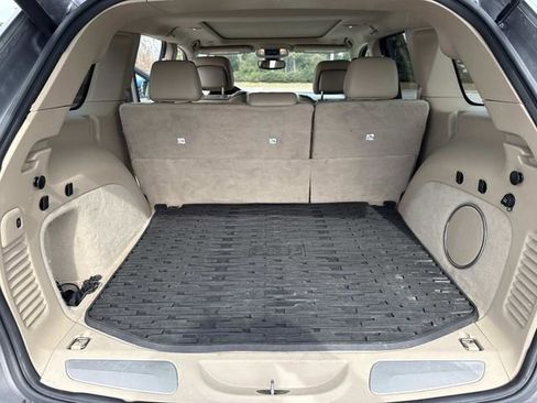 Used 2018 Jeep Grand Cherokee Overland image 33