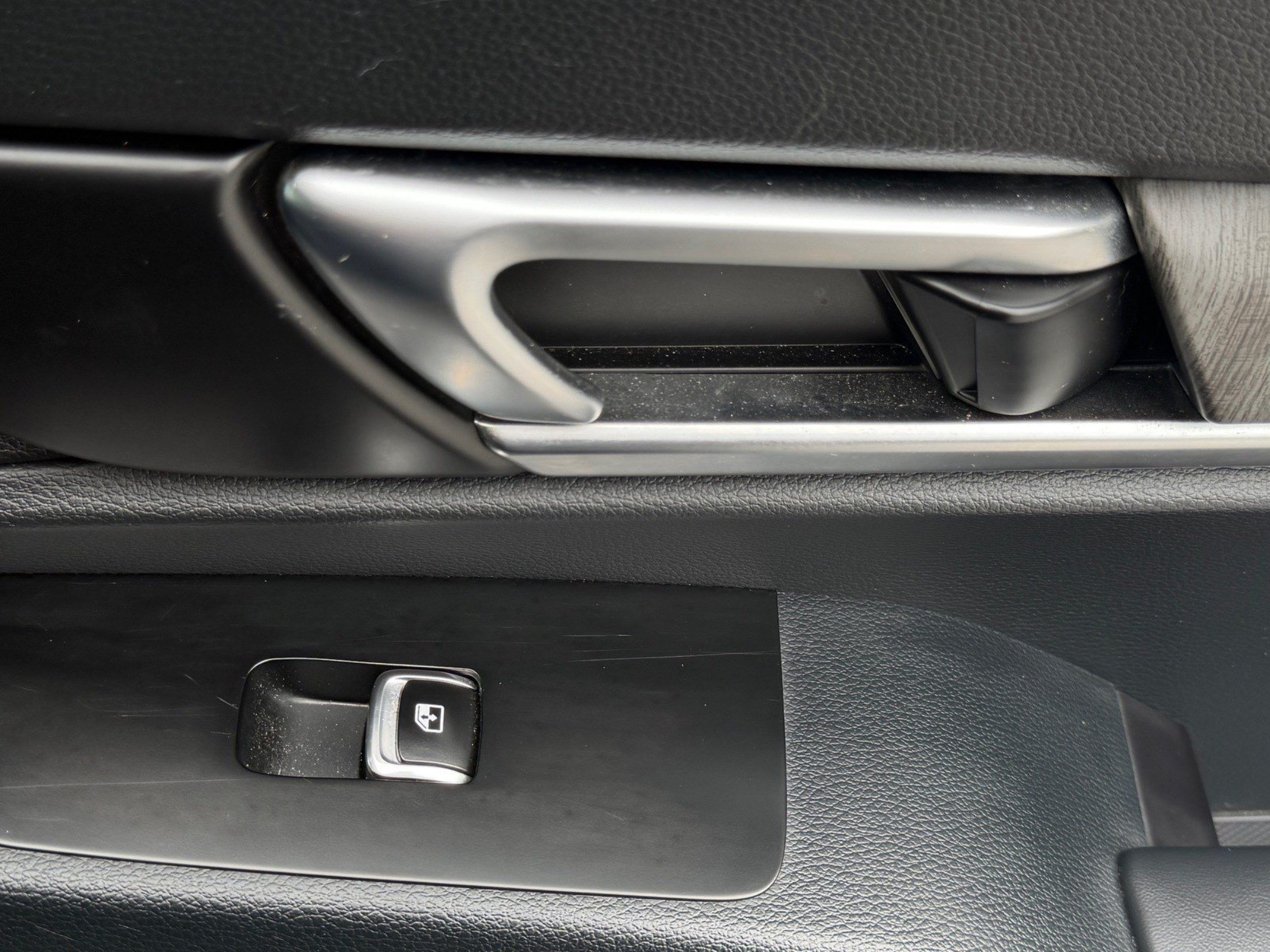 Used 2024 Kia Telluride EX FWD image 19