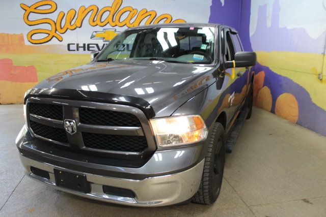 Used 2019 RAM 1500 Classic SLT AWD/4WD image 4