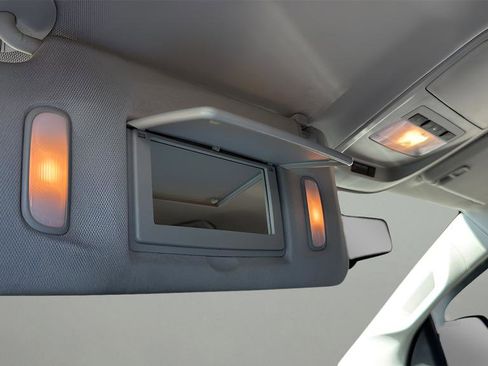 Used 2018 Chevrolet Colorado Z71 image 31