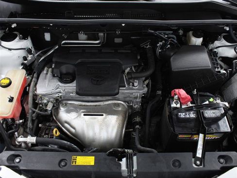 Used 2014 Toyota RAV4 Limited image 22