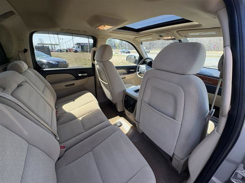 Used 2007 Chevrolet Avalanche LT image 18