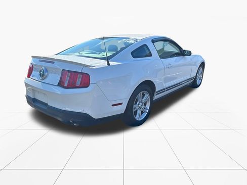 Used 2010 Ford Mustang Premium RWD image 8
