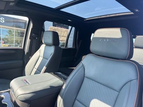 New 2026 GMC Yukon AT4 w/ LPO, Floor Liner Package AWD/4WD image 12