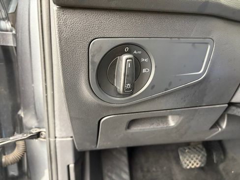 Certified 2023 Volkswagen Tiguan S FWD image 24