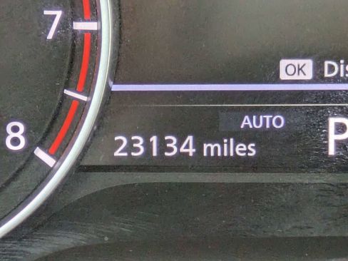 Used 2023 Nissan Rogue SL w/ SL Premium Package image 29