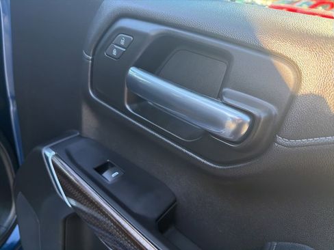 Certified 2019 Chevrolet Silverado 1500 LT w/ All-Star Edition image 29