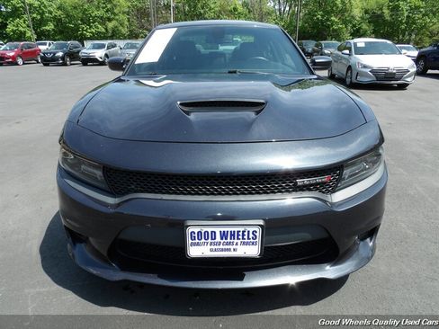 Used 2019 Dodge Charger GT w/ Plus Group RWD image 2