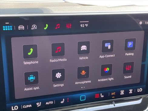 New 2026 Volkswagen Tiguan SE FWD image 16