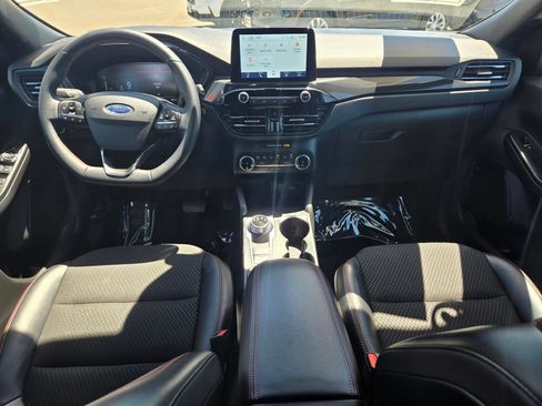 Used 2025 Ford Escape ST-Line AWD/4WD image 16