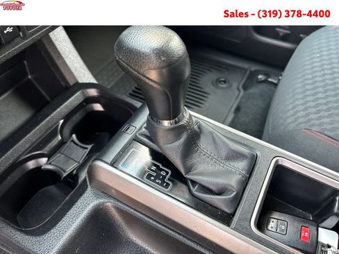 Certified 2023 Toyota Tacoma SR5 AWD/4WD image 22
