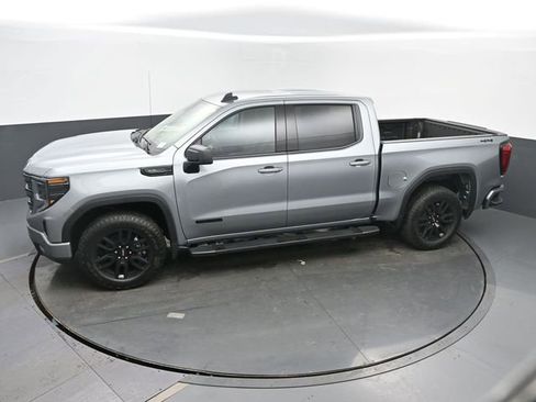 New 2026 GMC Sierra 1500 Elevation w/ LPO, Elevation Black Package image 39