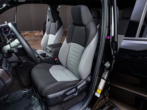 Used 2025 Toyota 4Runner TRD Sport image 30