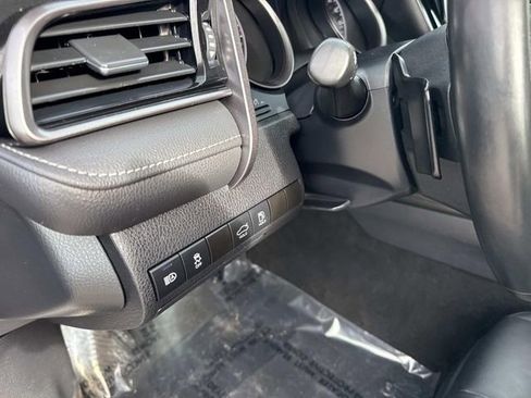Used 2024 Toyota Camry SE image 20