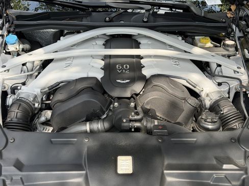 Used 2014 Aston Martin Vanquish Coupe RWD image 18