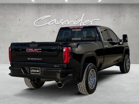 Used 2024 GMC Sierra 2500 SLT image 16