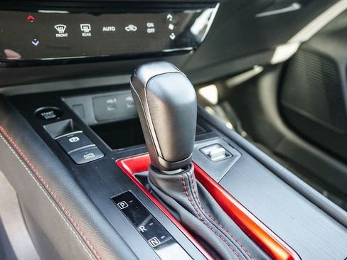 Used 2025 Nissan Kicks SR image 22