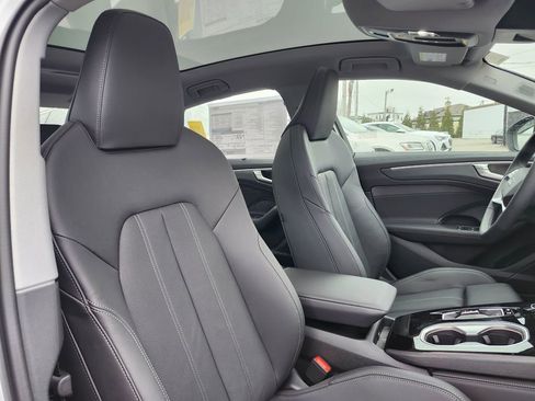 New 2026 Audi A6 Premium Plus AWD/4WD image 17