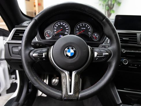 Used 2016 BMW M4 Coupe RWD image 16