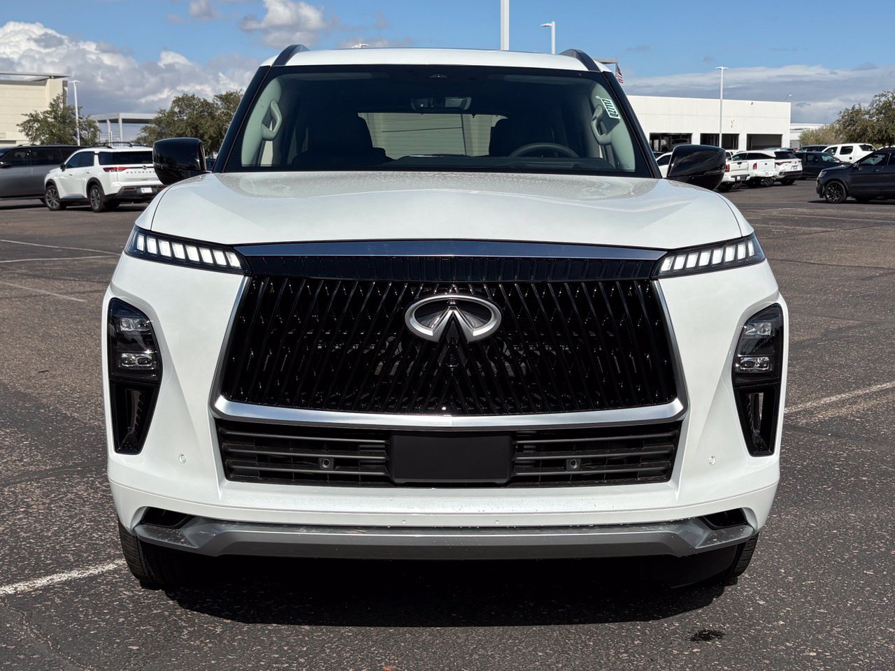 New 2027 INFINITI QX80 Luxe RWD image 9