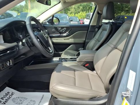 Used 2024 Lincoln Corsair FWD image 12