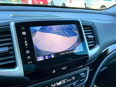 Used 2016 Honda Pilot Touring image 26