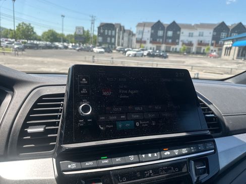 Used 2025 Honda Odyssey Sport-L image 10