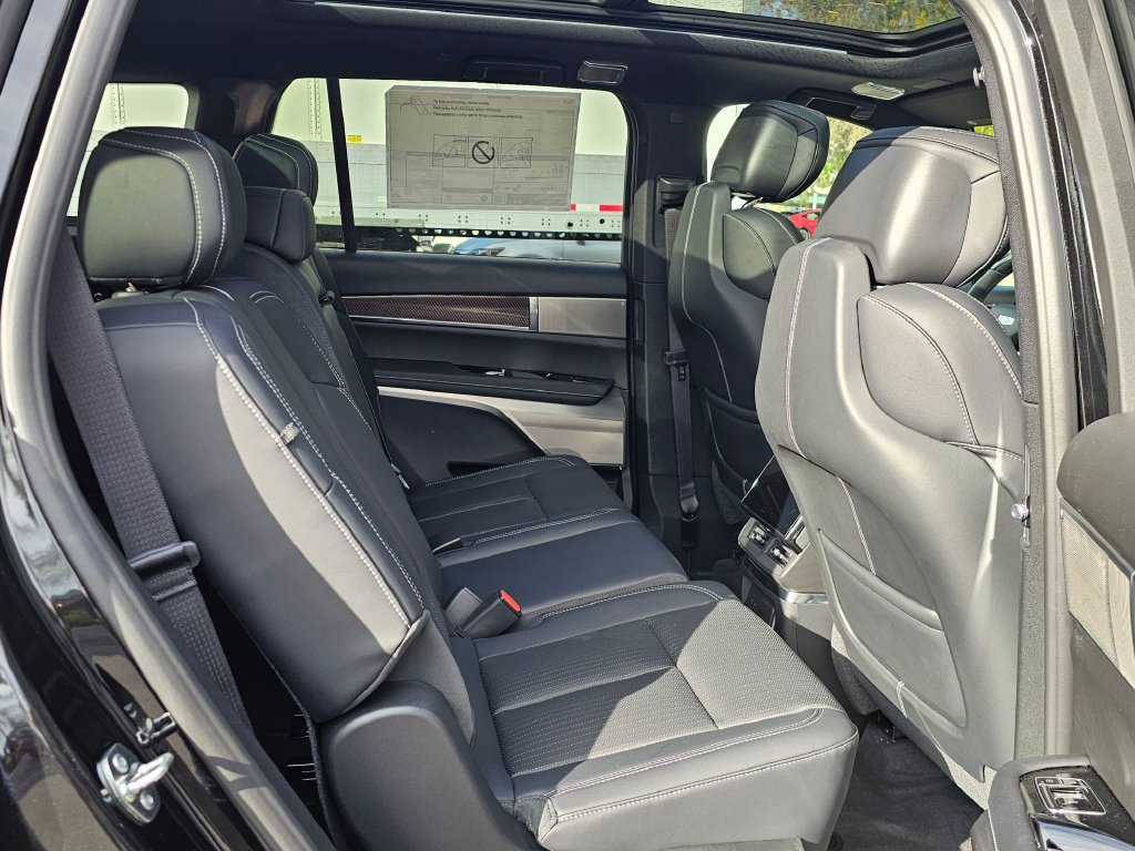 New 2027 Cadillac Vistiq Sport AWD/4WD image 11