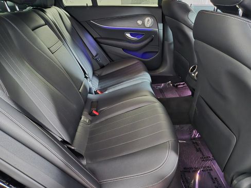 Used 2022 Mercedes-Benz E 350 Sedan image 18