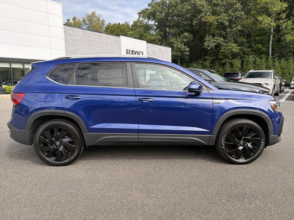 Used 2024 Volkswagen Taos SEL AWD/4WD image 9