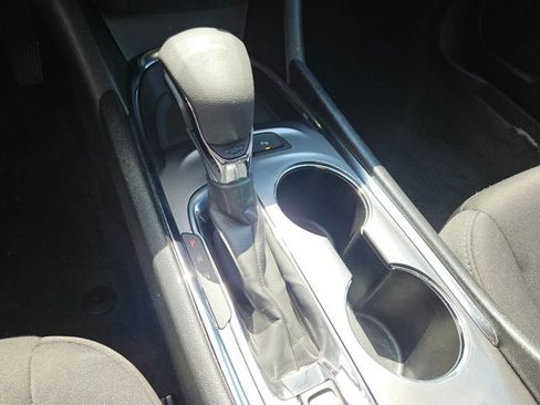 Used 2024 Chevrolet Malibu LT FWD image 17