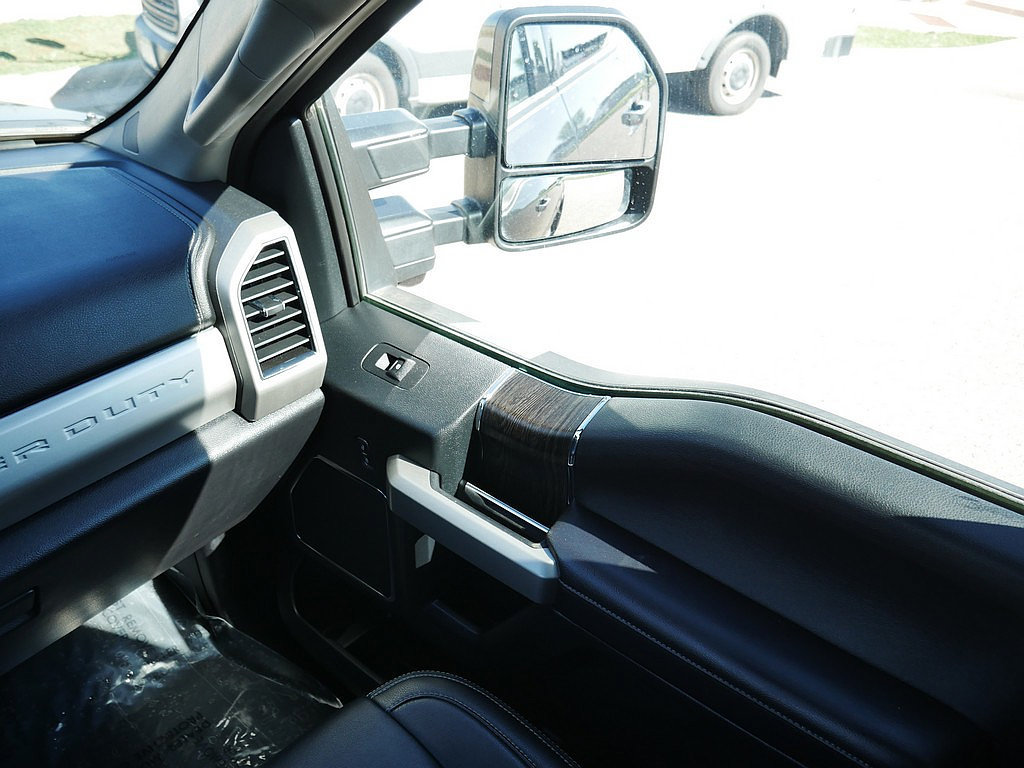 Used 2020 Ford F250 Lariat AWD/4WD image 24