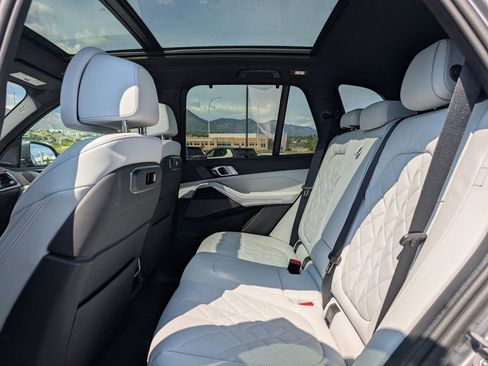 Used 2026 BMW X5 xDrive40i image 17