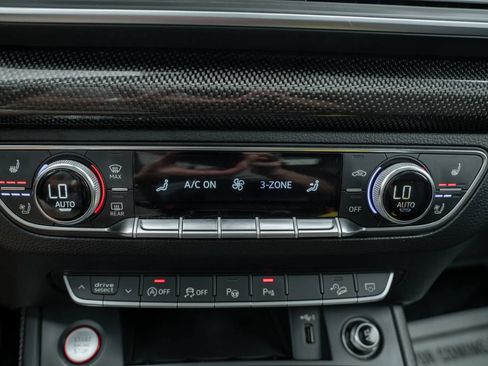 Used 2019 Audi SQ5 Prestige AWD/4WD image 35