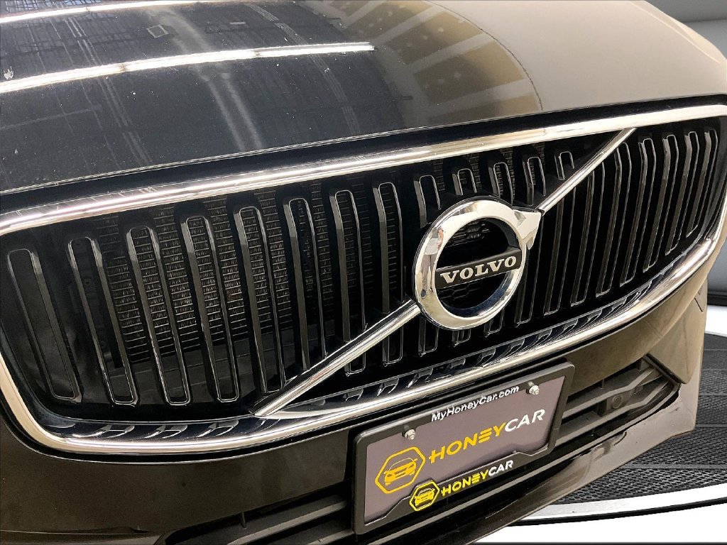 Used 2019 Volvo XC60 T6 Momentum w/ Multimedia Package AWD/4WD image 31