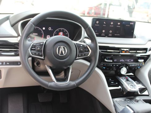 Certified 2024 Acura MDX SH-AWD w/ Advance Package image 18