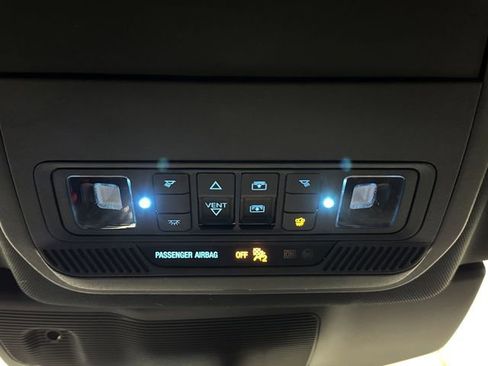 Used 2023 Ford Explorer ST-Line image 27