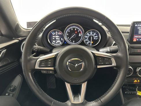 Used 2021 MAZDA MX-5 Miata Grand Touring image 12