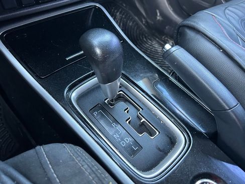 Used 2018 Mitsubishi Outlander LE AWD/4WD image 27