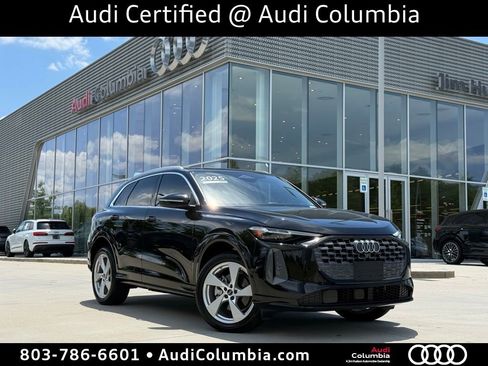 Used 2025 Audi Q5 Premium Plus w/ Premium Plus AWD/4WD image 2