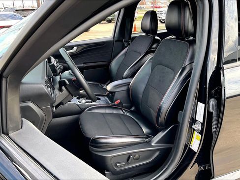 Used 2024 Ford Escape ST-Line image 7