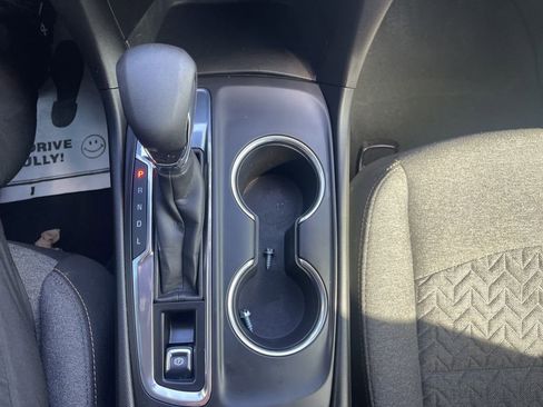 Used 2022 Chevrolet Equinox LT image 24